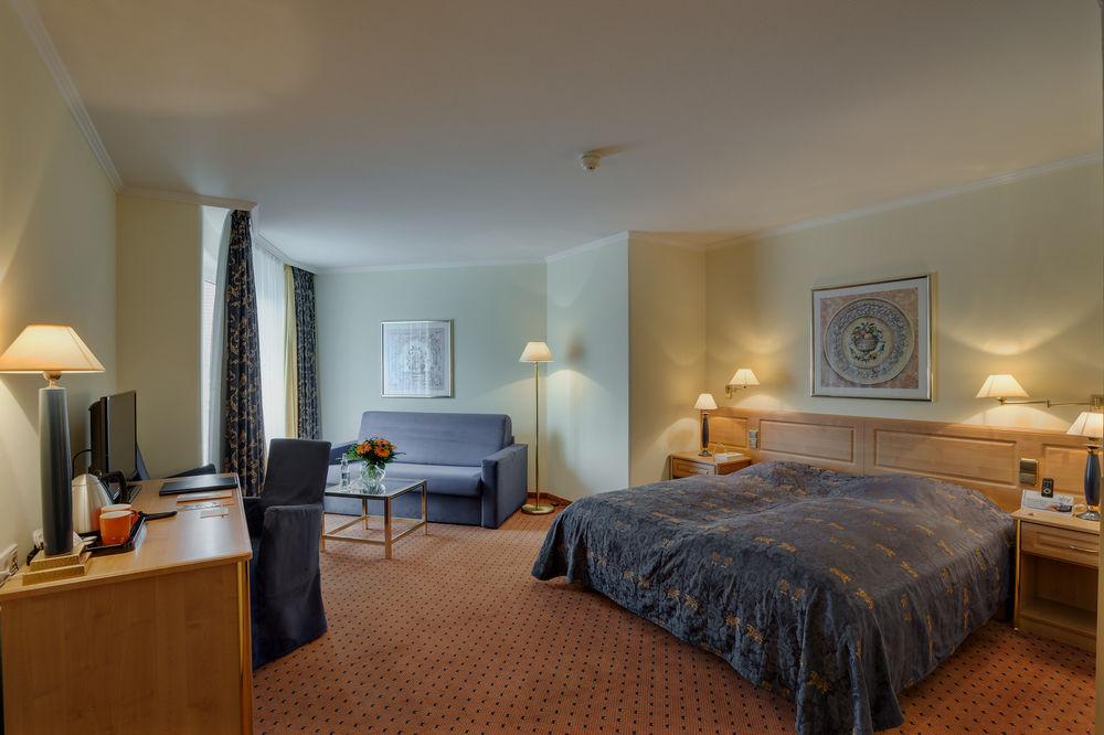 Awa Hotel München
