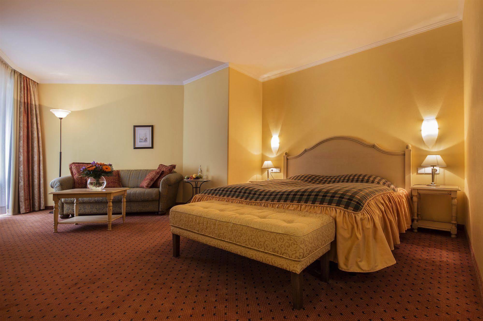 Awa Hotel München