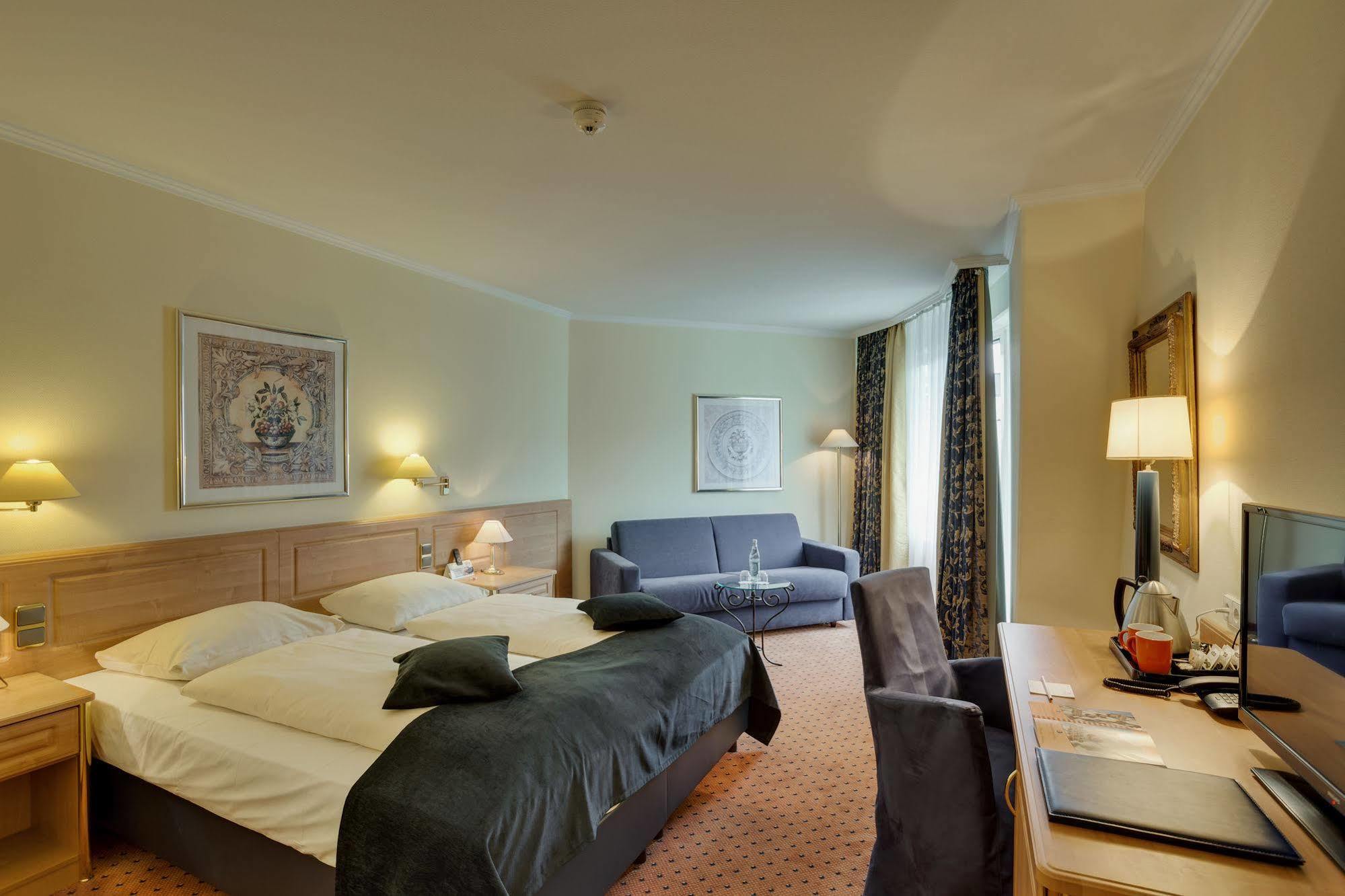 Awa Hotel München
